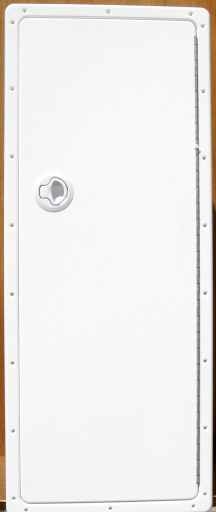 13x32 tackle center door closed