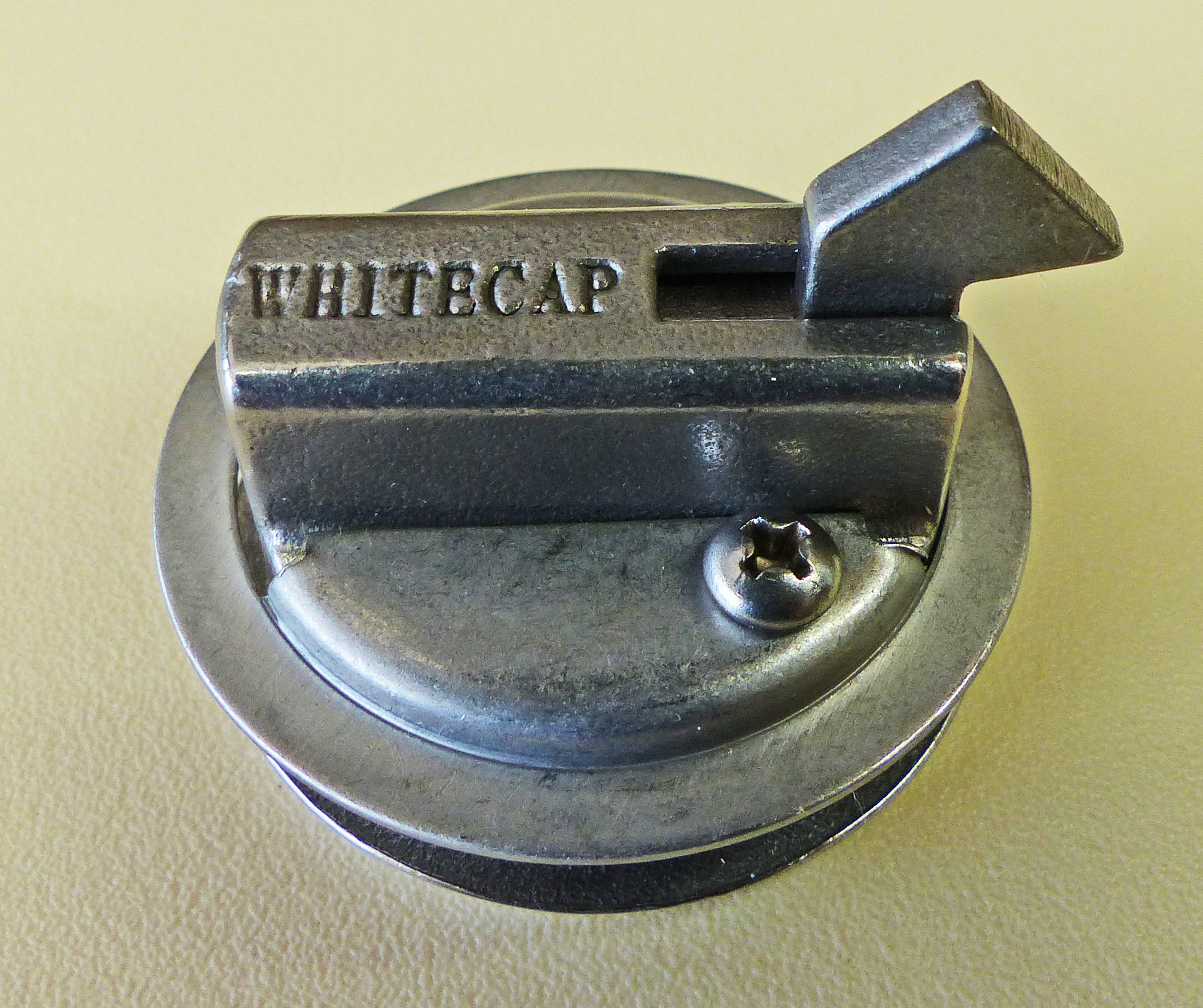 whitecap ss nonlocking back